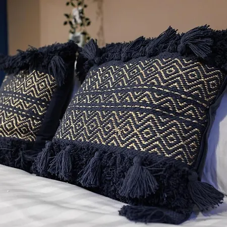 Centre 5 With Kitchenette, Free Wifi And Smart Tv With Netflix By Yoko